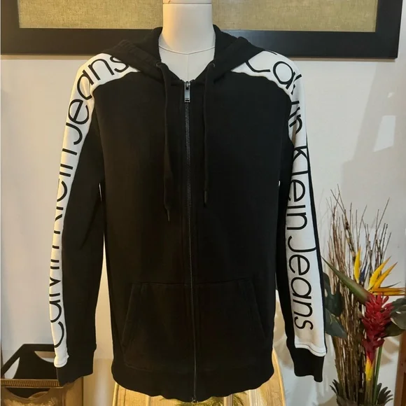 Calvin Klein Jeans printed on Long Sleeves Men's Zip Down Sweatshirt Small - Picture 1 of 5